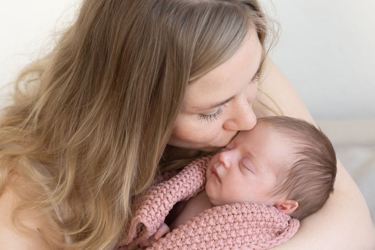 Bezauberndes Newborn und Baby Fotoshooting in Zürich / Zug